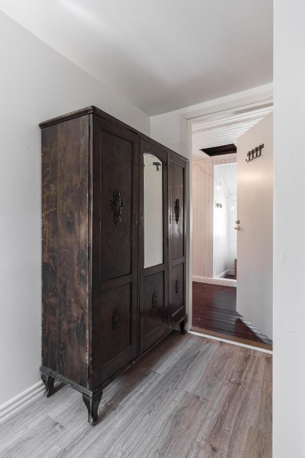 Newly Renovated Apartment In A Woodenhouse From 1910 In Martti! Turku Exterior photo